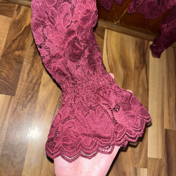 Free People Womens Olivia Blouse Wine Red Floral Long Sleeve Keyhole Lace Large - Picture 4 of 9